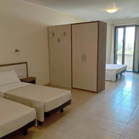 B&B Hotel Helios 乌瓜诺拉基耶萨 外观 照片