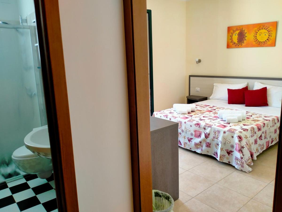 B&B Hotel Helios 乌瓜诺拉基耶萨 外观 照片
