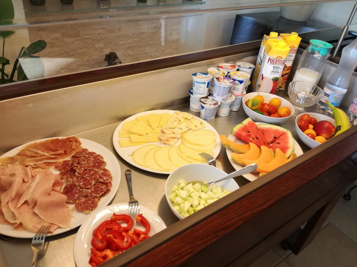 B&B Hotel Helios 乌瓜诺拉基耶萨 外观 照片